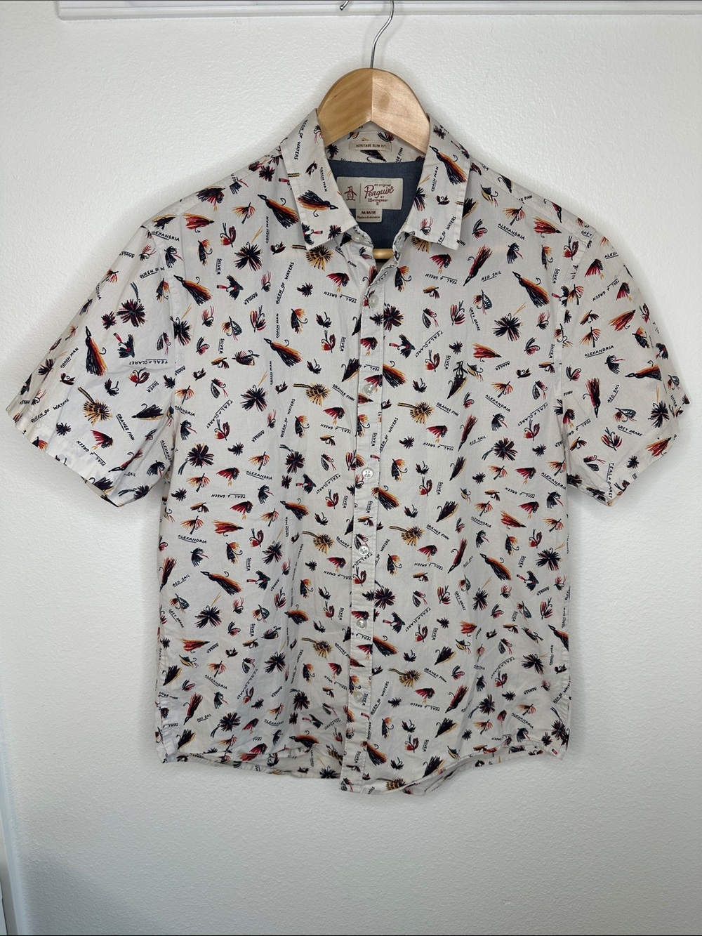 Fly Fishing Shirt- Penguin by Munsingwear Button-Down Slim Fit, Cream, Finn